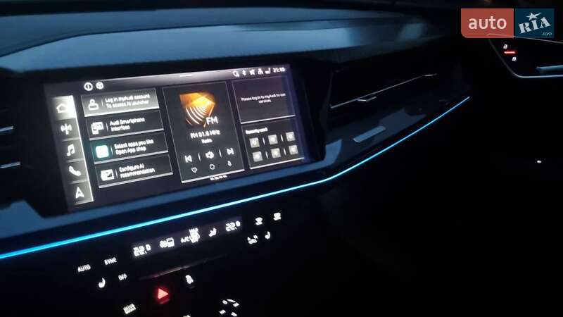 Позашляховик / Кросовер Audi Q4 e-tron 2024 в Харкові