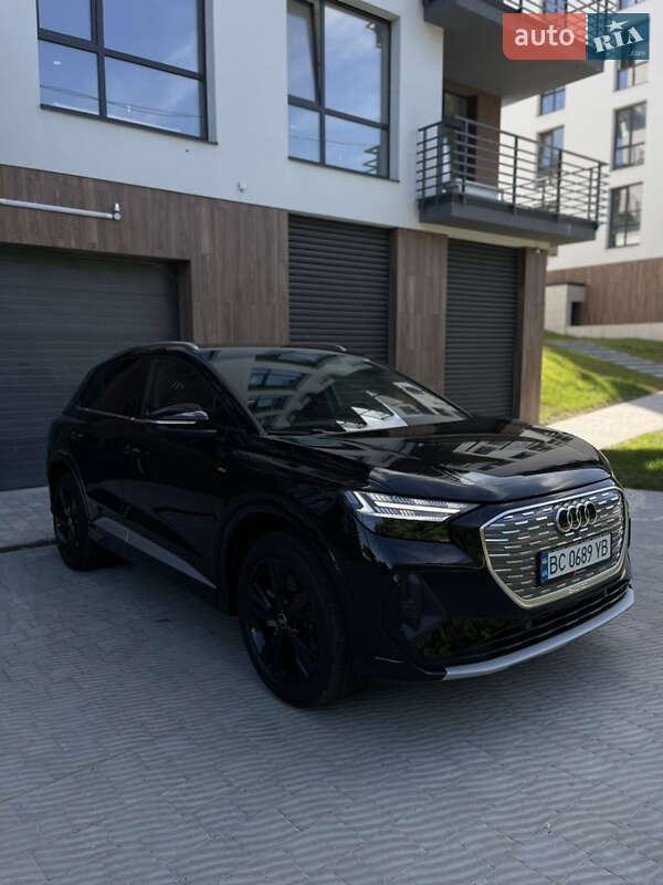 Внедорожник / Кроссовер Audi Q4 e-tron 2023 в Львове