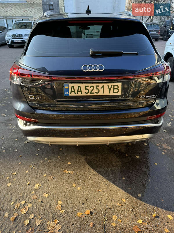 Позашляховик / Кросовер Audi Q4 e-tron 2023 в Києві