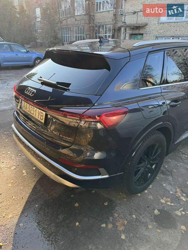 Позашляховик / Кросовер Audi Q4 e-tron 2023 в Києві