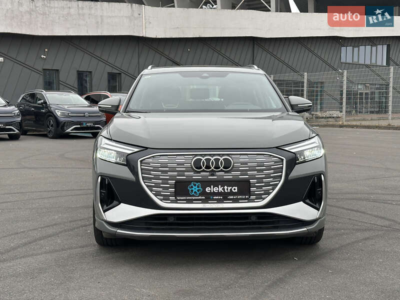 Позашляховик / Кросовер Audi Q4 e-tron 2023 в Львові