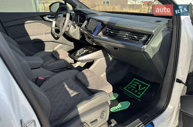 Внедорожник / Кроссовер Audi Q4 e-tron 2025 в 