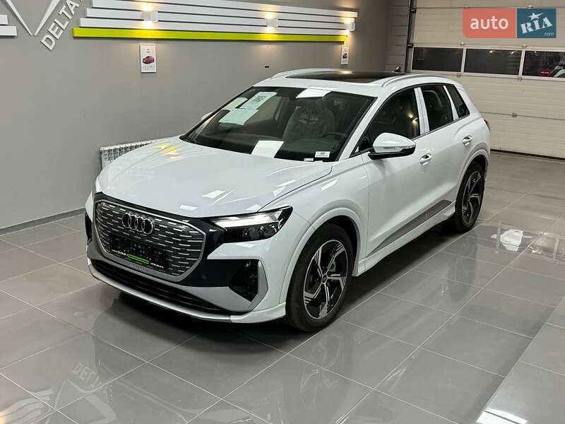 Позашляховик / Кросовер Audi Q4 e-tron 2024 в Вінниці