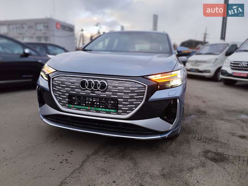 Внедорожник / Кроссовер Audi Q4 e-tron 2023 в Киеве
