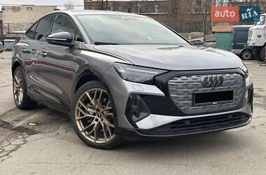 Внедорожник / Кроссовер Audi Q4 e-tron 2021 в Киеве