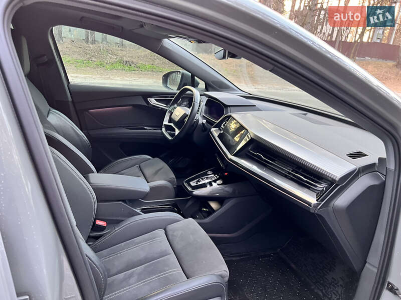 Позашляховик / Кросовер Audi Q4 e-tron 2023 в Києві