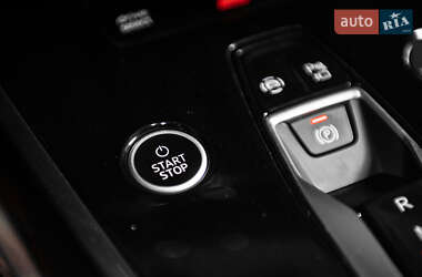 Внедорожник / Кроссовер Audi Q4 e-tron 2022 в 