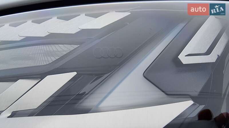 Позашляховик / Кросовер Audi Q4 e-tron 2023 в Івано-Франківську