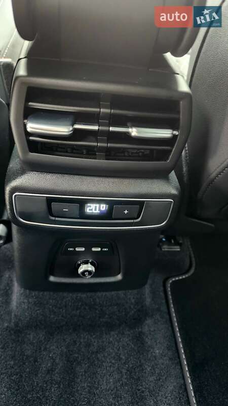 Внедорожник / Кроссовер Audi Q4 e-tron 2023 в Ивано-Франковске