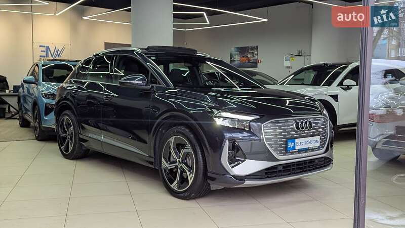 Внедорожник / Кроссовер Audi Q4 e-tron 2023 в 