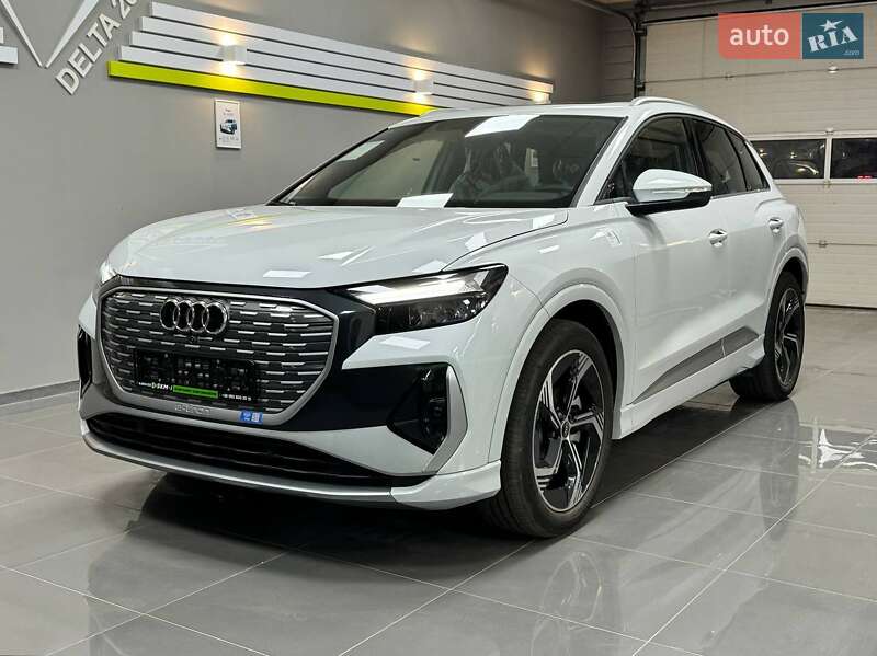 Внедорожник / Кроссовер Audi Q4 e-tron 2025 в Киеве