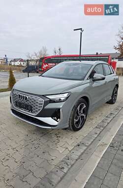 Внедорожник / Кроссовер Audi Q4 e-tron 2024 в 
