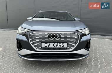 Позашляховик / Кросовер Audi Q4 e-tron 2024 в 