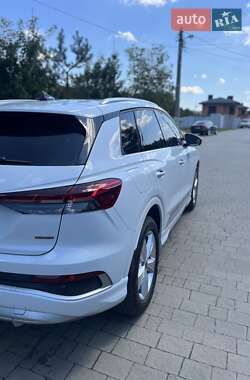 Внедорожник / Кроссовер Audi Q4 e-tron 2023 в Львове