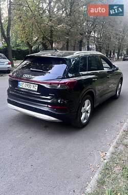 Внедорожник / Кроссовер Audi Q4 e-tron 2022 в Днепре