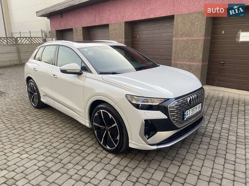 Внедорожник / Кроссовер Audi Q4 e-tron 2023 в 