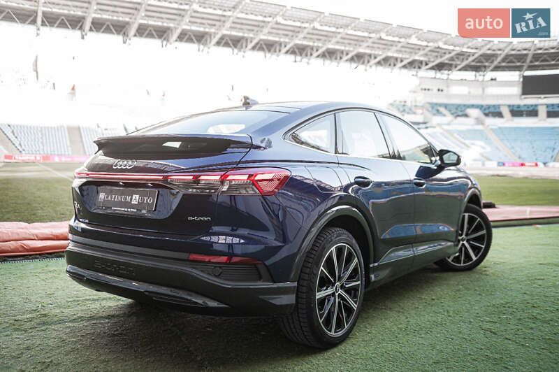 Внедорожник / Кроссовер Audi Q4 e-tron 2021 в Одессе