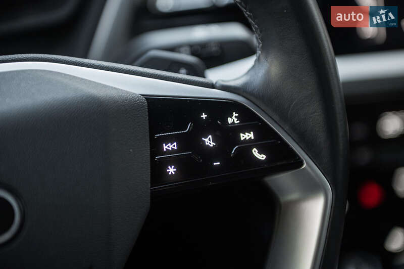 Внедорожник / Кроссовер Audi Q4 e-tron 2021 в Одессе