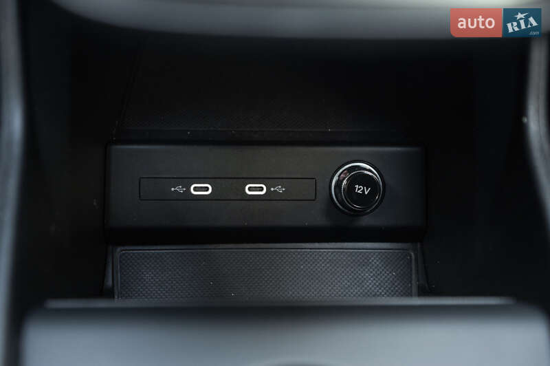 Внедорожник / Кроссовер Audi Q4 e-tron 2021 в Одессе