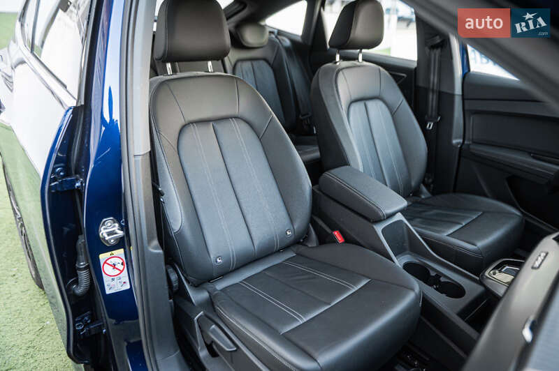 Внедорожник / Кроссовер Audi Q4 e-tron 2021 в Одессе