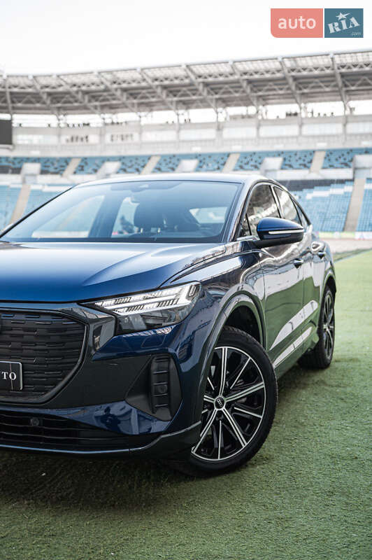 Внедорожник / Кроссовер Audi Q4 e-tron 2021 в Одессе