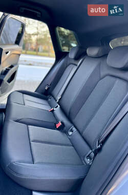 Внедорожник / Кроссовер Audi Q4 e-tron 2023 в 