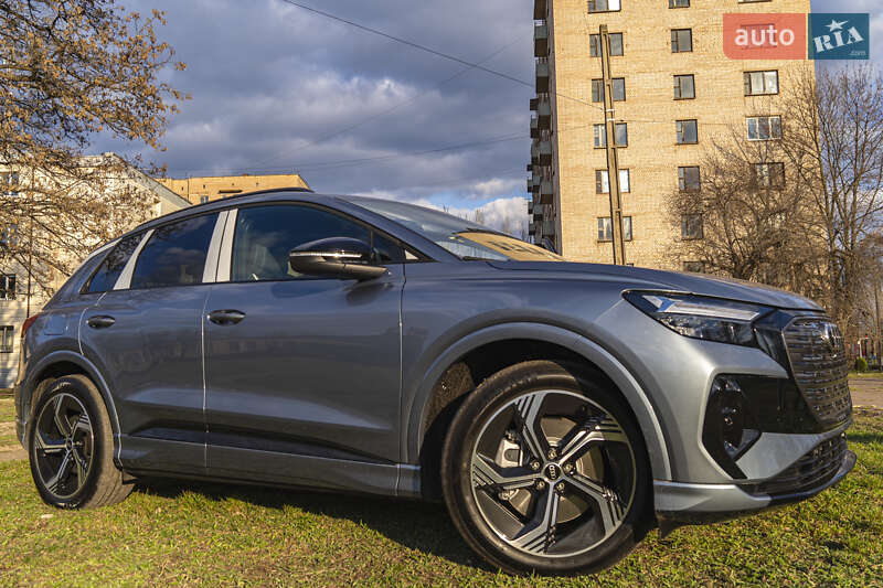 Внедорожник / Кроссовер Audi Q4 e-tron 2023 в Кривом Роге