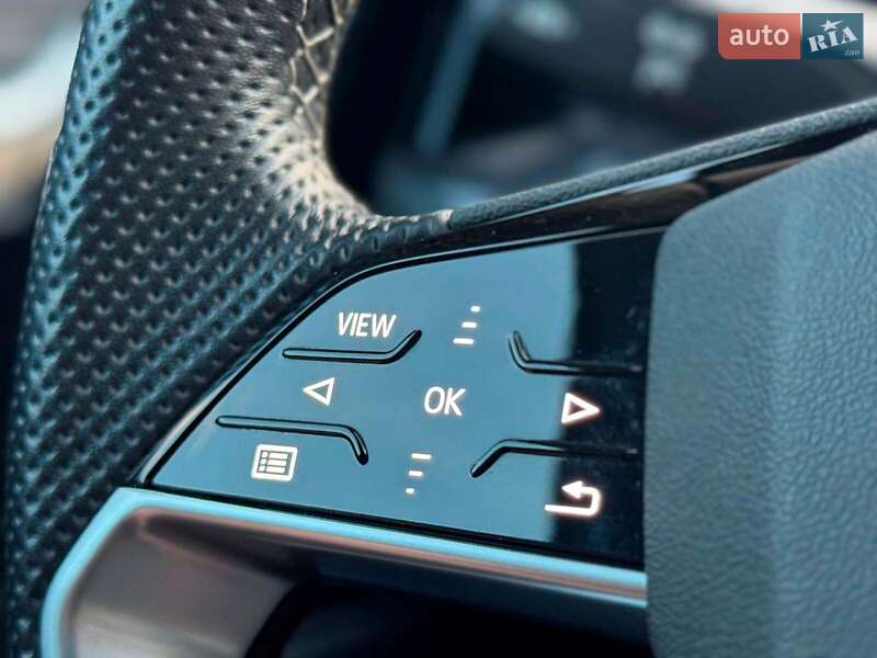 Внедорожник / Кроссовер Audi Q4 e-tron 2022 в Киеве