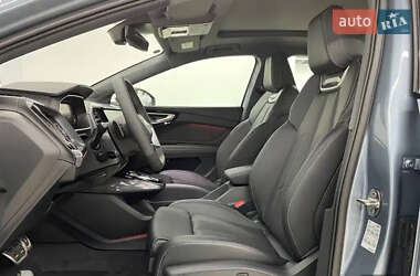 Позашляховик / Кросовер Audi Q4 e-tron 2023 в 