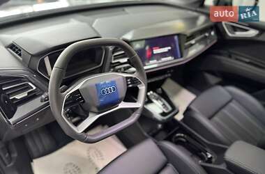 Внедорожник / Кроссовер Audi Q4 e-tron 2025 в 