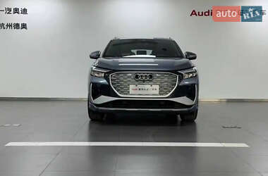 Внедорожник / Кроссовер Audi Q4 e-tron 2023 в 