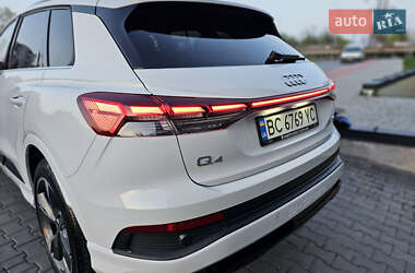 Внедорожник / Кроссовер Audi Q4 e-tron 2023 в 