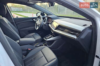 Внедорожник / Кроссовер Audi Q4 e-tron 2023 в 