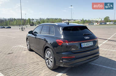 Внедорожник / Кроссовер Audi Q4 e-tron 2022 в 