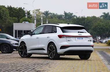 Внедорожник / Кроссовер Audi Q4 e-tron 2025 в 