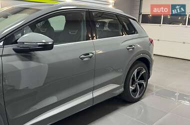 Внедорожник / Кроссовер Audi Q4 e-tron 2025 в 