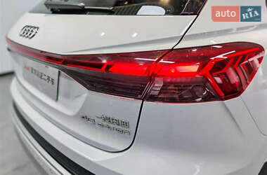 Внедорожник / Кроссовер Audi Q4 e-tron 2023 в 
