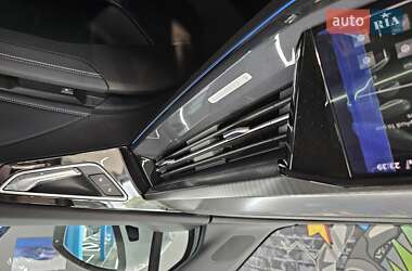 Позашляховик / Кросовер Audi Q4 e-tron 2025 в 
