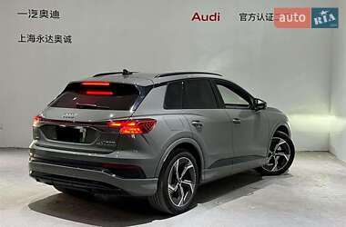 Внедорожник / Кроссовер Audi Q4 e-tron 2023 в 