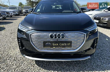 Внедорожник / Кроссовер Audi Q4 e-tron 2021 в 