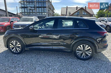 Внедорожник / Кроссовер Audi Q4 e-tron 2021 в 