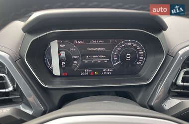 Внедорожник / Кроссовер Audi Q4 e-tron 2025 в 