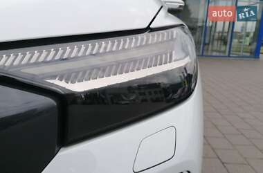Позашляховик / Кросовер Audi Q4 e-tron 2023 в 