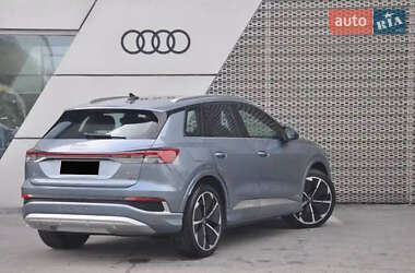Внедорожник / Кроссовер Audi Q4 e-tron 2023 в 