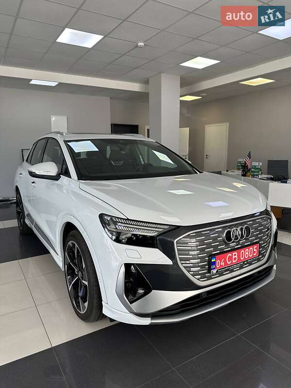 Внедорожник / Кроссовер Audi Q4 e-tron 2023 в Днепре