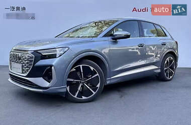 Внедорожник / Кроссовер Audi Q4 e-tron 2023 в 