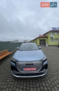 Внедорожник / Кроссовер Audi Q4 e-tron 2023 в 