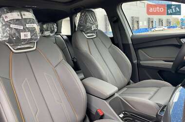Позашляховик / Кросовер Audi Q4 e-tron 2025 в 