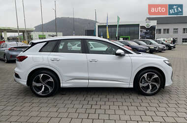 Позашляховик / Кросовер Audi Q4 e-tron 2023 в 
