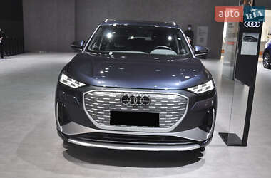Внедорожник / Кроссовер Audi Q4 e-tron 2023 в 